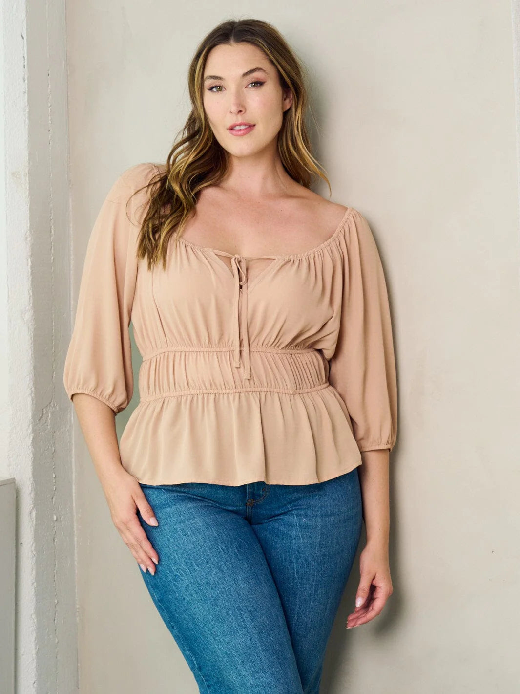 CURVY TAUPE TOP
